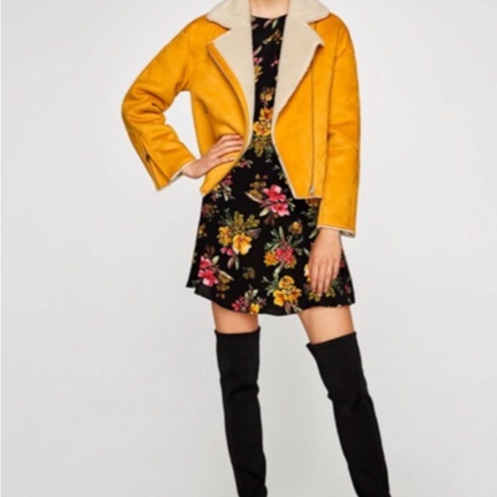 Zara trendy sherpa mustard yellow biker jacket hard to find - Picture 3 of 10